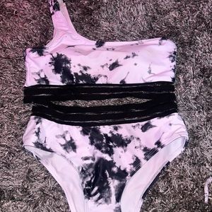 Shesh black and white high waisted bikini